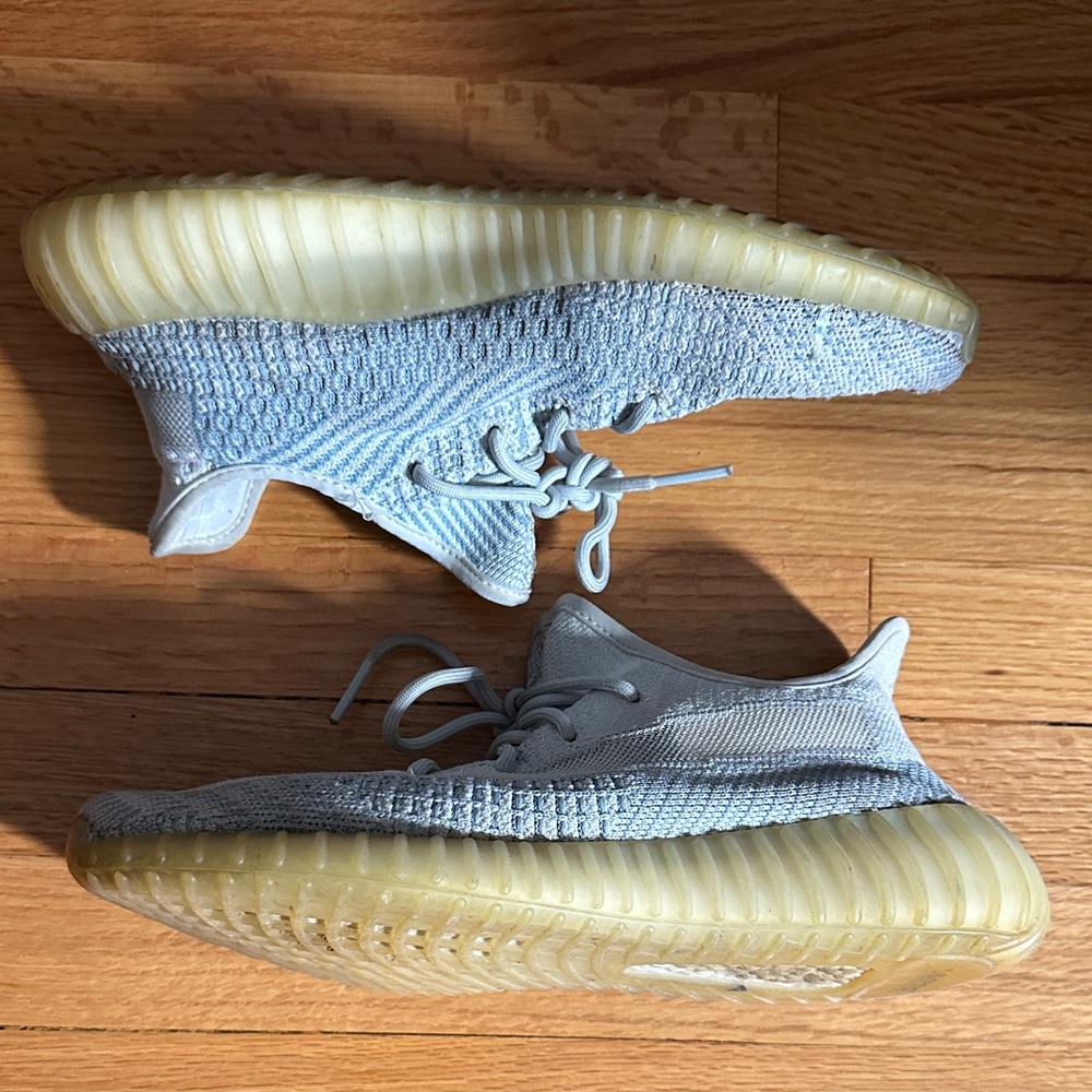 Yeezy 350 Cloud White